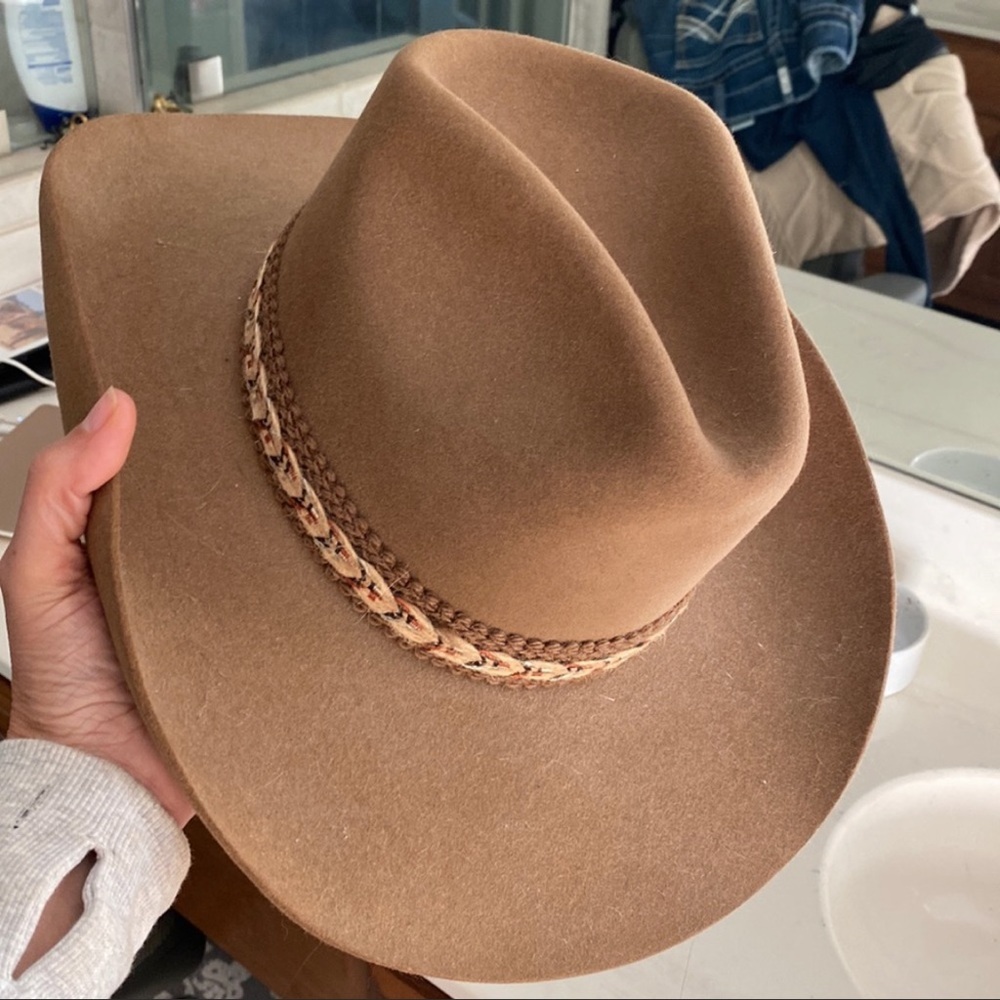 Vintage! JOHN B STETSON cowboy hat. Men/Women. From the 80s~ Get your western on